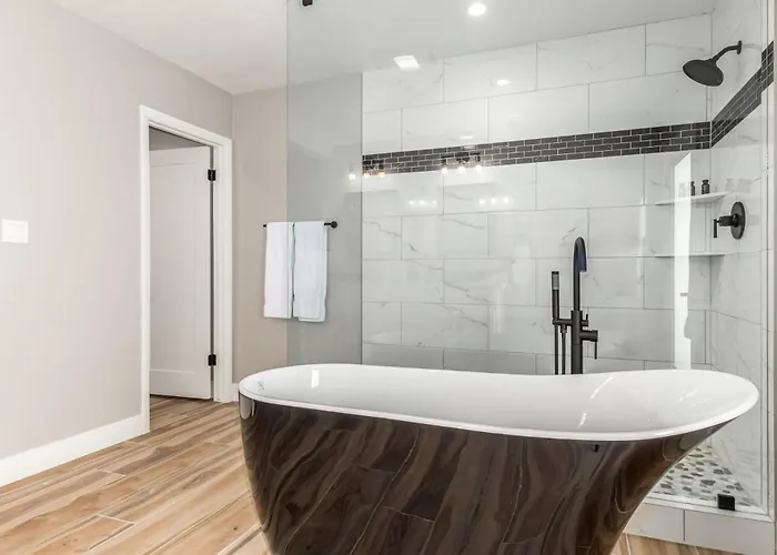 The Agave Family Oasis-modern 5br-pool-bar *