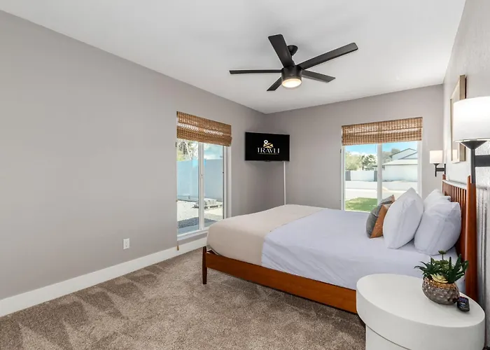 The Agave Family Oasis-modern 5br-pool-bar
