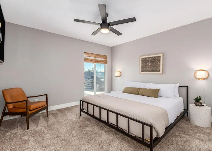 The Agave Family Oasis-modern 5br-pool-bar Phoenix
