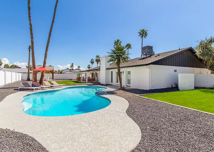 The Agave Family Oasis-modern 5br-pool-bar *