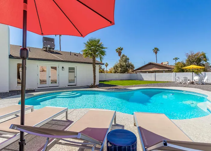 The Agave Family Oasis-modern 5br-pool-bar