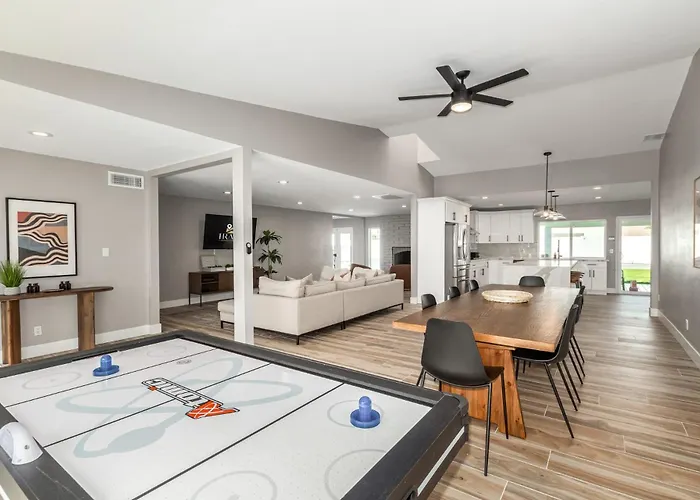 The Agave Family Oasis-modern 5br-pool-bar Phoenix